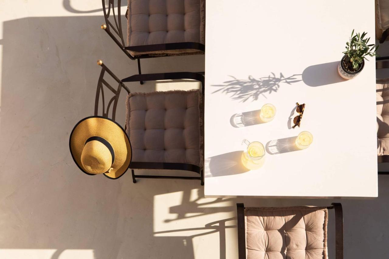 Pink Freud Villas Santorini 이아 외부 사진