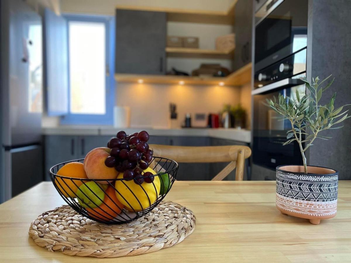 Pink Freud Villas Santorini 이아 외부 사진