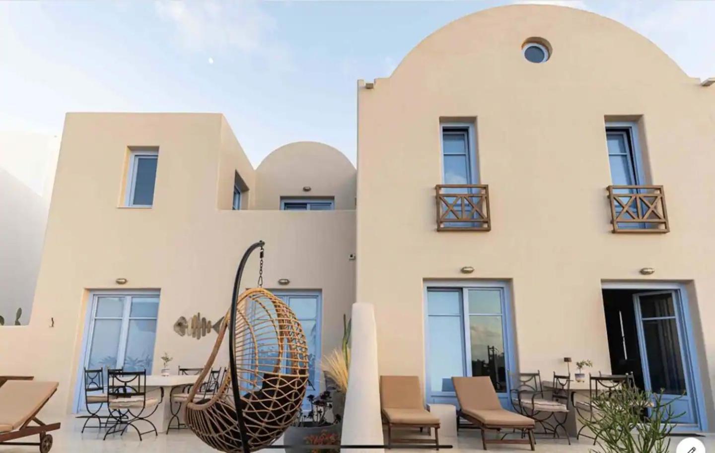 Pink Freud Villas Santorini 이아 외부 사진