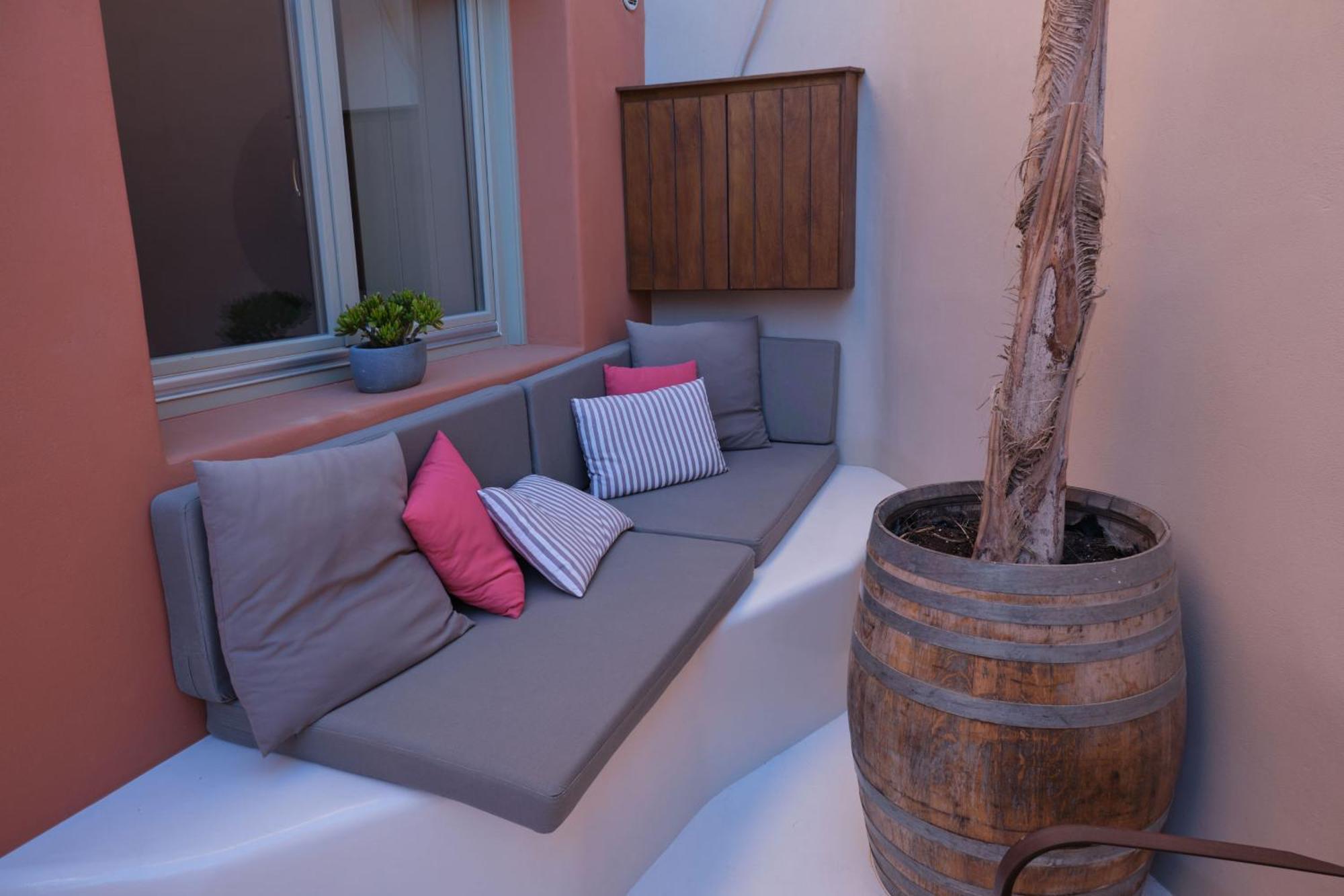 Pink Freud Villas Santorini 이아 외부 사진